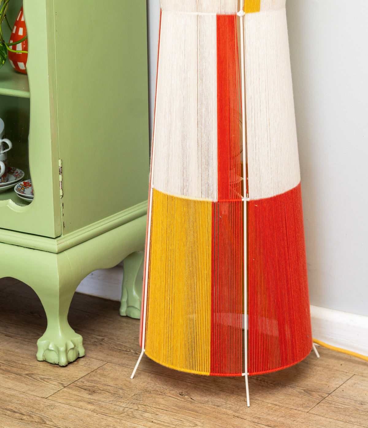 FLOOR LAMPS